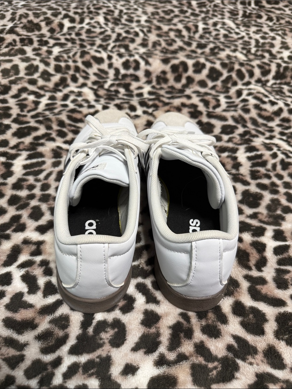 adidas Women’s Classic Adidas White Sneakers with Black Stripes - Picture 5 of 5